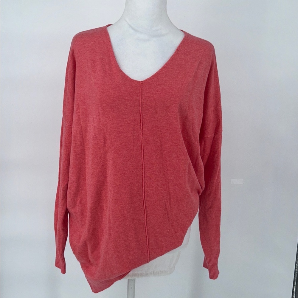 Dreamers by Debut Women's Red Rose Sweater Pullover Cozy V Neck Size M/L - Picture 3 of 10